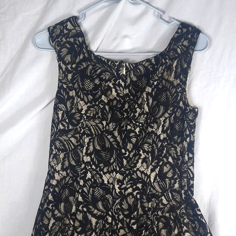 Mirror of Venus Laced Dress Size 6 Sleeveless Black Cream Elegant Long - Picture 8 of 11